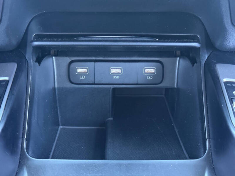 2022 Kia Sorento X-Line S