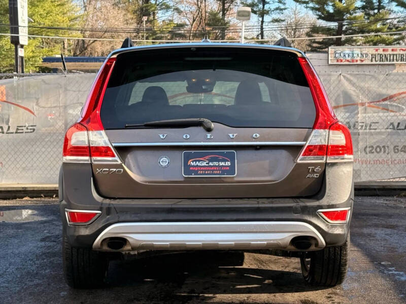 2015 Volvo XC70 T6 Platinum