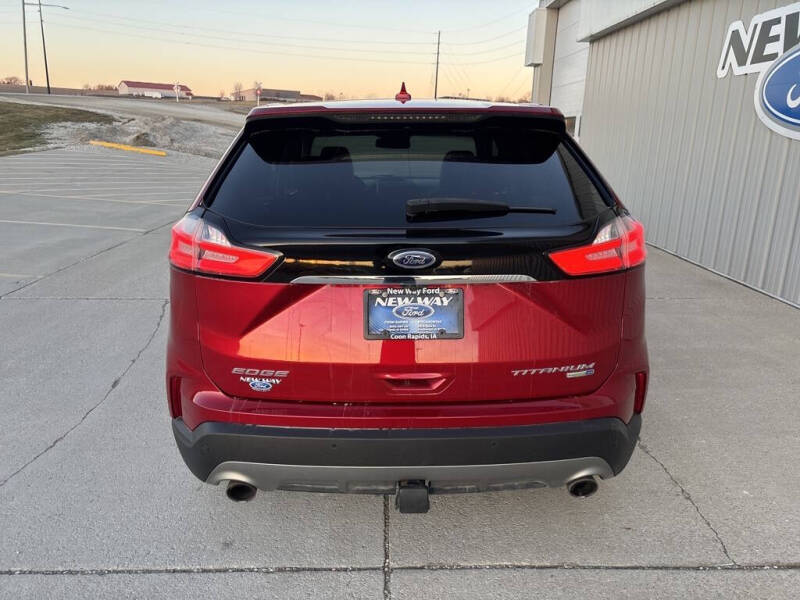 2020 Ford Edge Titanium