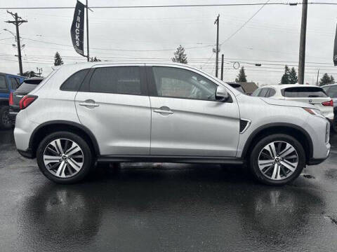 2024 Mitsubishi Outlander Sport SE