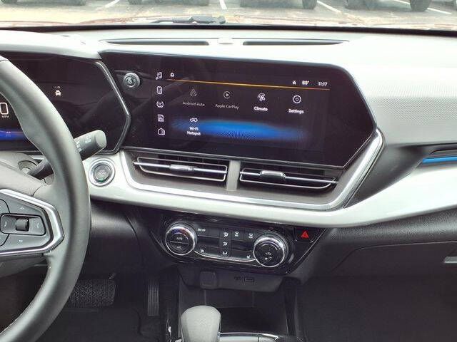 2024 Chevrolet Trax LT