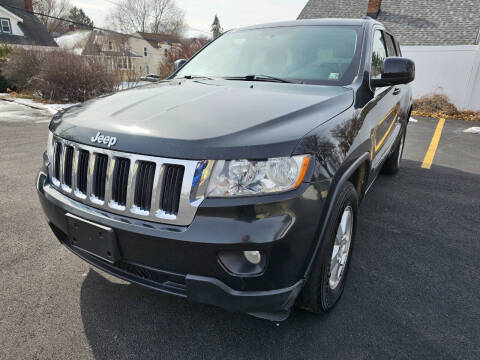 2013 Jeep Grand Cherokee for sale at AutoBay Ohio in Akron OH