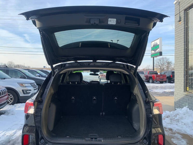 2020 Ford Escape SEL