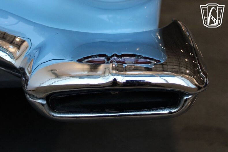 1957 Ford Thunderbird