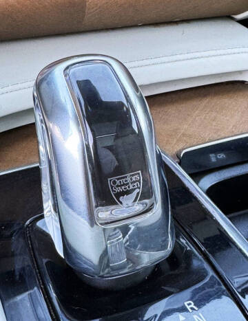 2016 Volvo XC90 T8 eAWD Inscription