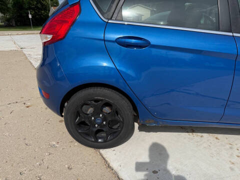 2011 Ford Fiesta SES