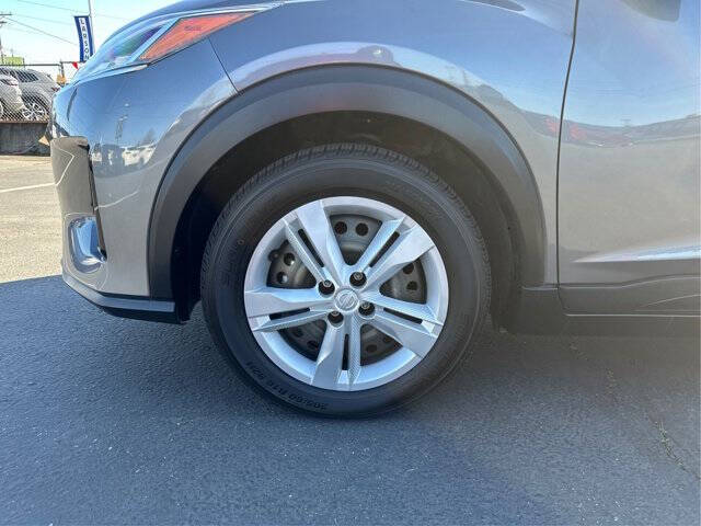 2023 Nissan Kicks S