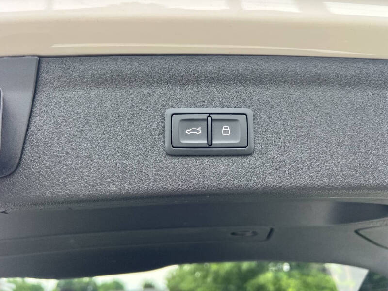 2018 Audi Q3 2.0T quattro Premium