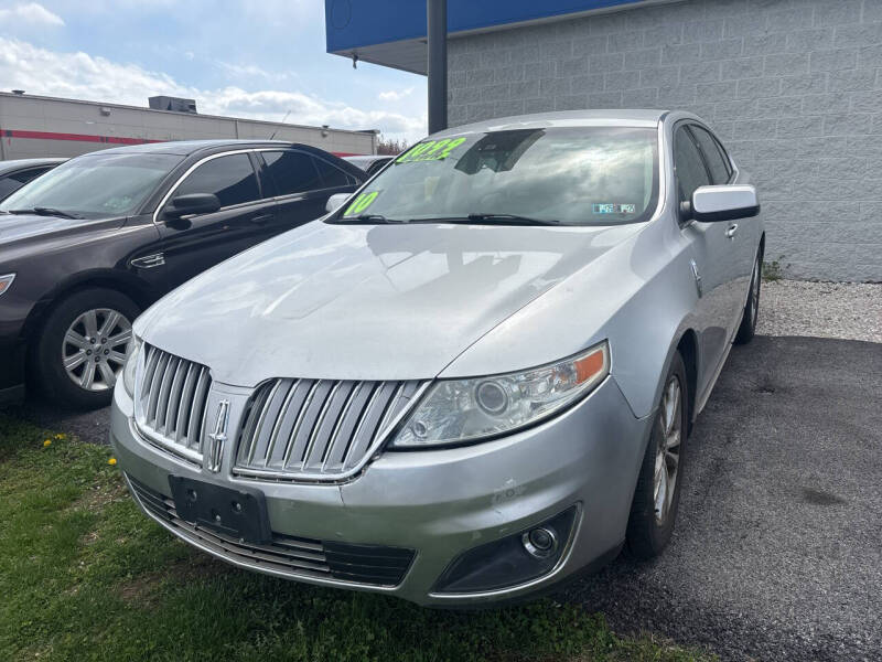 2010 Lincoln MKS Base's photo