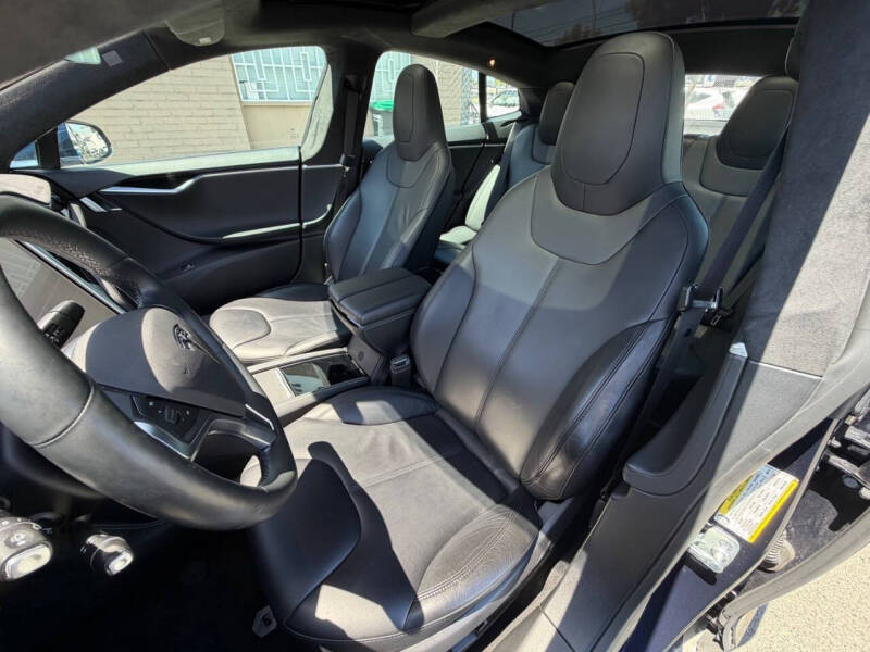 2015 Tesla Model S 85D