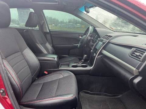 2017 Toyota Camry SE