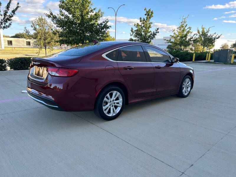 2016 Chrysler 200 Limited