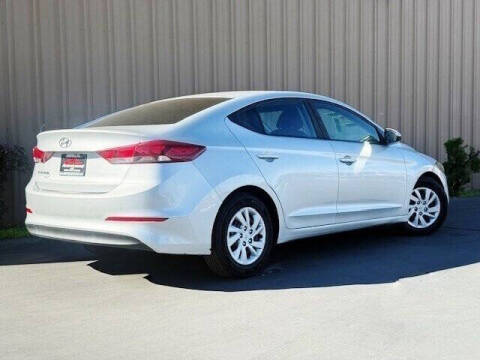 2018 Hyundai Elantra SE