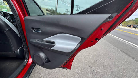 2021 Nissan Kicks SR