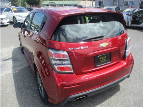 2017 Chevrolet Sonic LT Auto