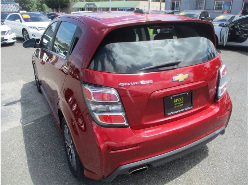 2017 Chevrolet Sonic LT Auto