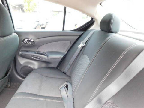 2015 Nissan Versa 1.6 SV