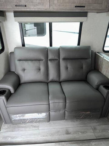 2023 Forest River Surveyor 267RBSS