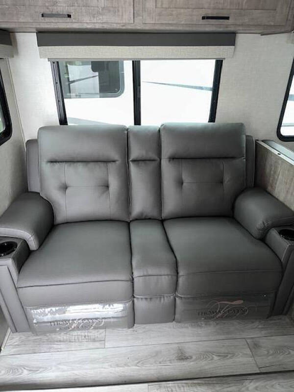 2023 Forest River Surveyor 267RBSS