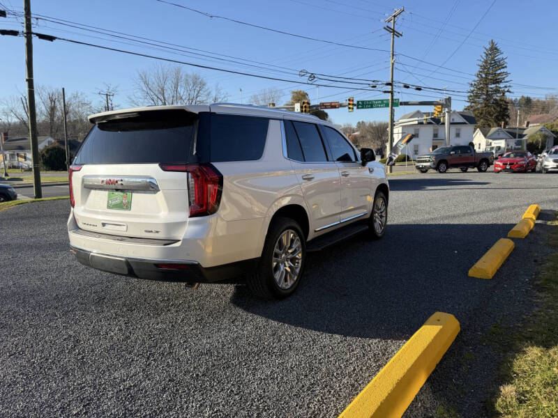 2021 GMC Yukon SLT