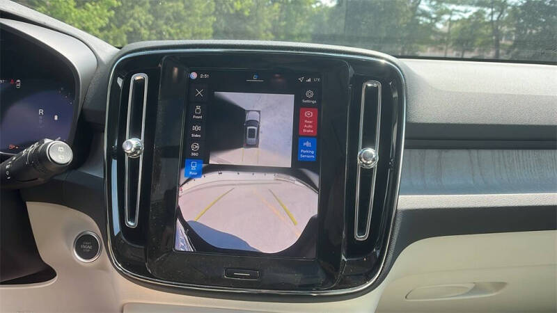 2026 Volvo XC40 B5 Ultra