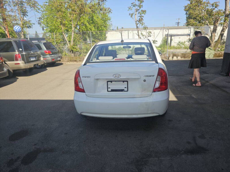 2009 Hyundai Accent GLS