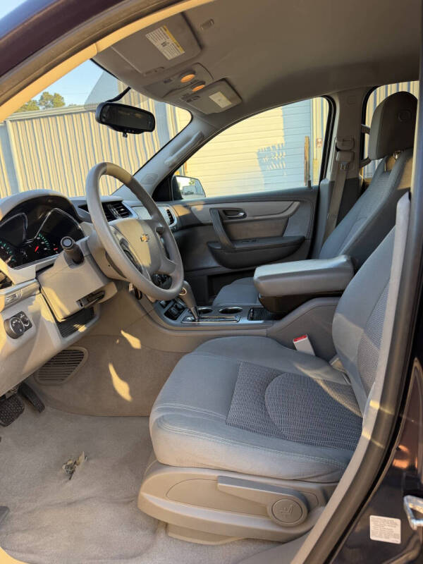 2017 Chevrolet Traverse LS