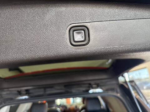 2011 Cadillac Escalade Luxury