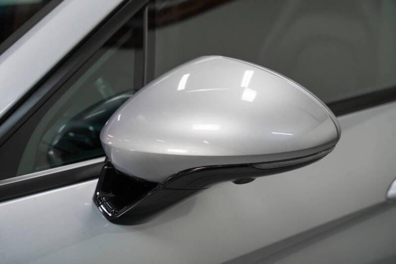 2022 Porsche Panamera Platinum Edition