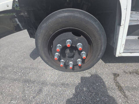 1998 Freightliner MT45 Chassis