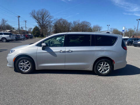 2023 Chrysler Pacifica Touring L