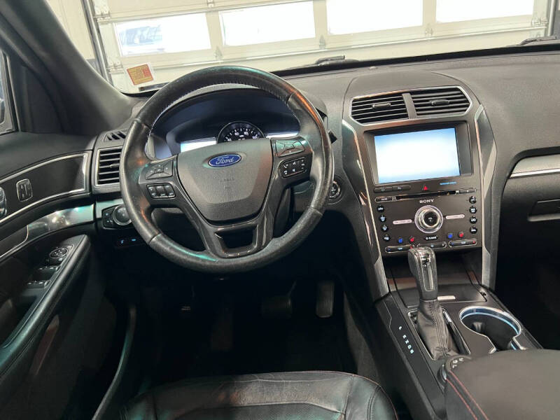 2016 Ford Explorer Sport