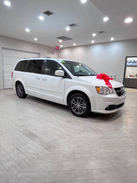 2017 Dodge Grand Caravan for sale at DRIVEN AUTO in Las Vegas, NV