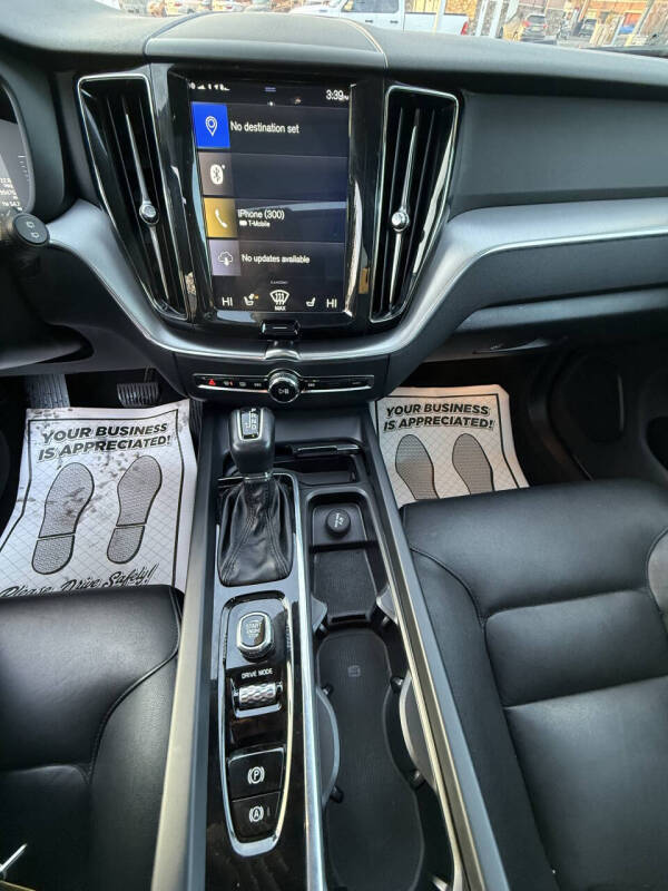 2019 Volvo XC60 T5 Momentum