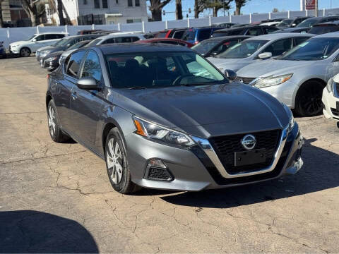 2020 Nissan Altima for sale at ERS Motors, LLC. in Bridgeton MO