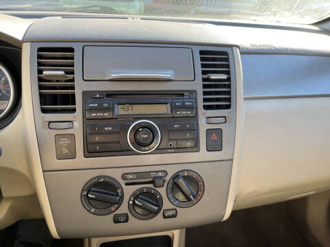 2011 Nissan Versa 1.8 S