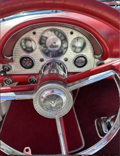 1957 Ford Thunderbird