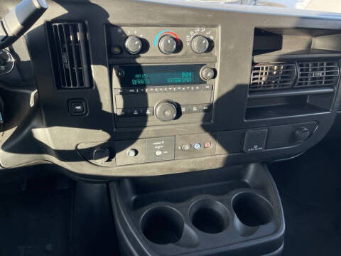 2023 Chevrolet Express 2500