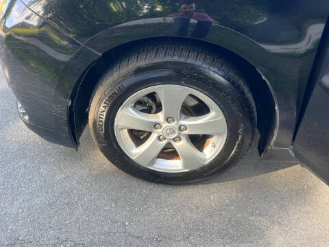 2014 Toyota Sienna LE 8-Passenger