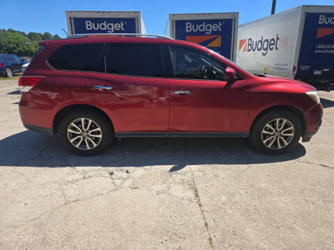 2016 Nissan Pathfinder SV