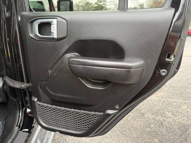 2021 Jeep Gladiator Mojave