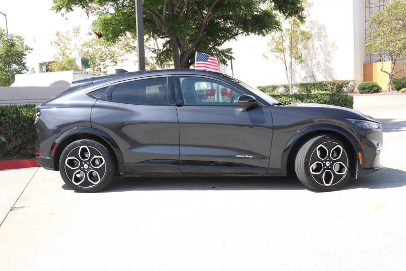 2022 Ford Mustang Mach-E Premium