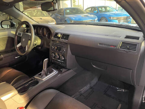 2009 Dodge Challenger SRT8