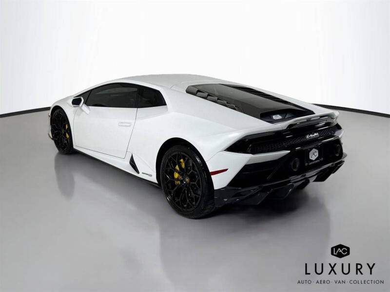 2022 Lamborghini Huracan EVO