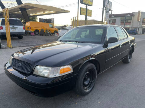 2001 Ford Crown Victoria for sale at Singh Auto Outlet in North Hollywood CA