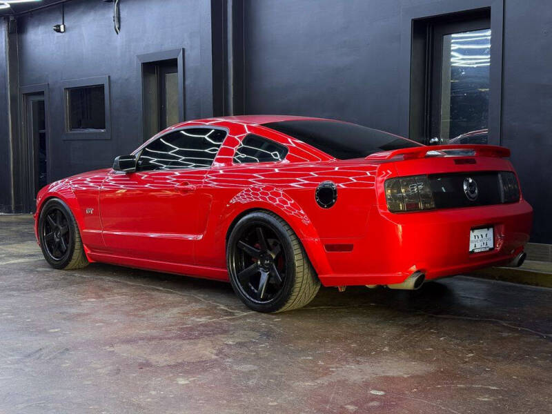 2005 Ford Mustang GT Premium