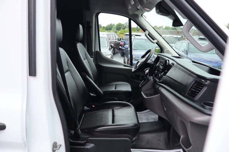 2024 Ford Transit 250