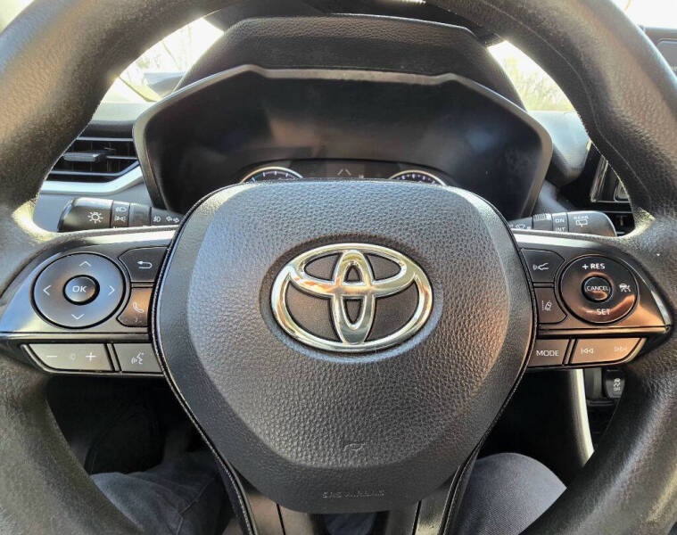 2020 Toyota RAV4 Hybrid XLE