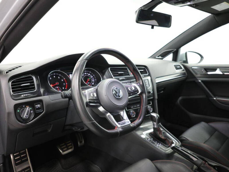 2017 Volkswagen Golf GTI SE
