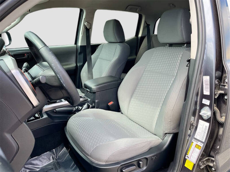 2021 Toyota Tacoma SR5 V6